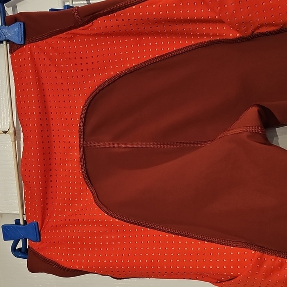 Athleta Ultimate Stash Pocket Colorblock Laser Cut 7/8 Tight Sz XXS EUC - Picture 9 of 15